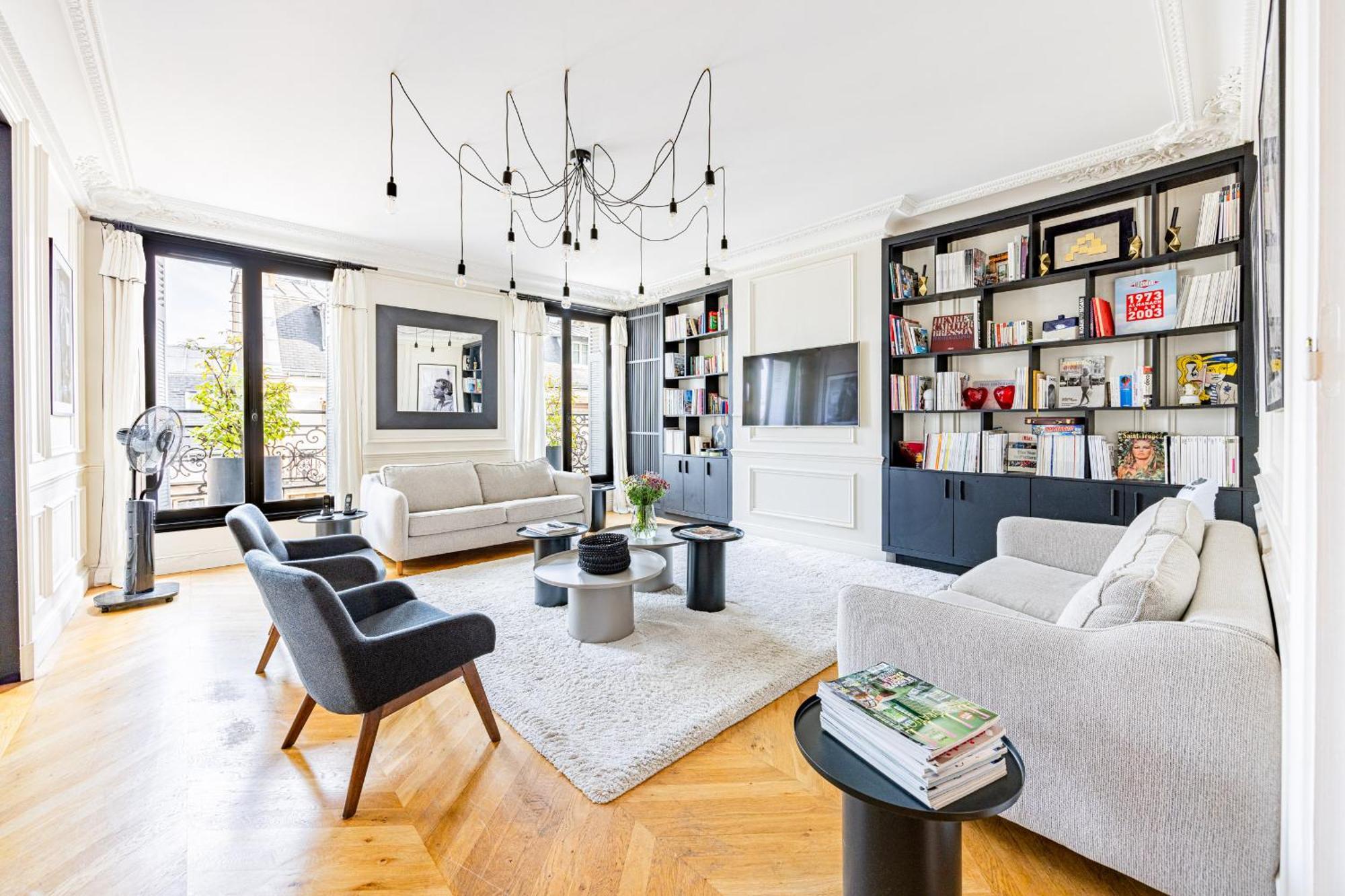 Apartment Montaigne Champs-elysees *