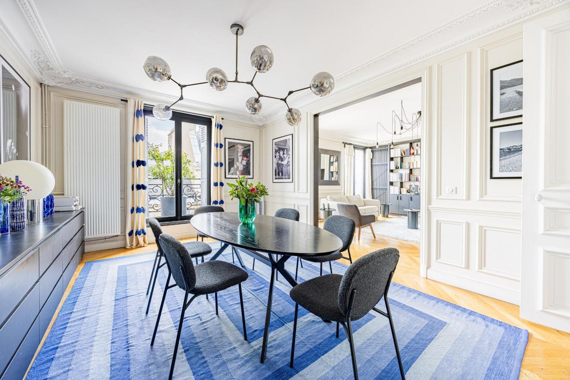 Apartment Montaigne Champs-elysees Paris