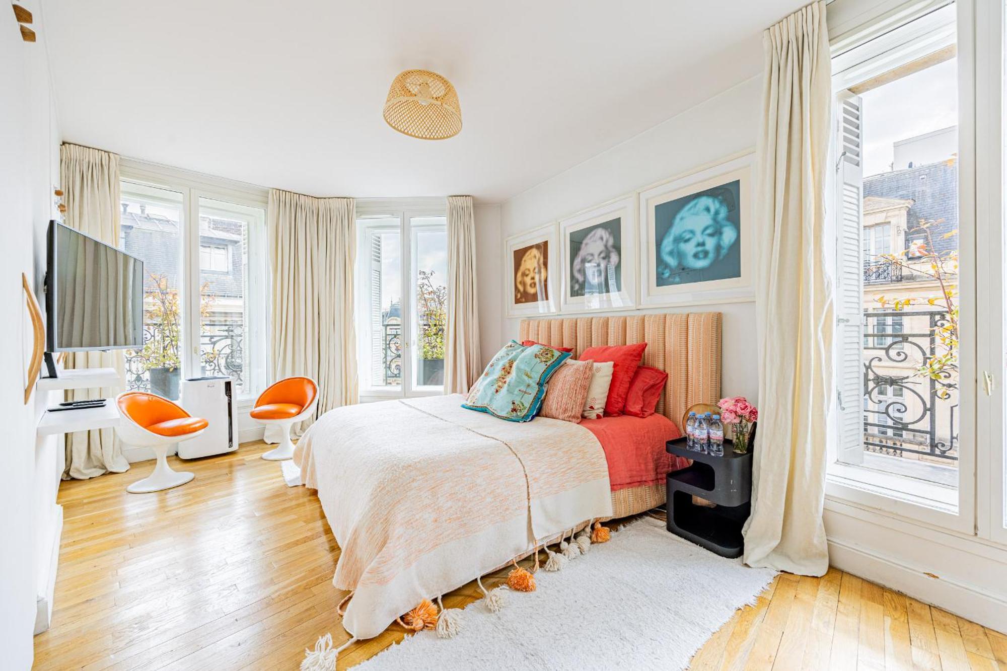 Apartment Montaigne Champs-elysees Paris