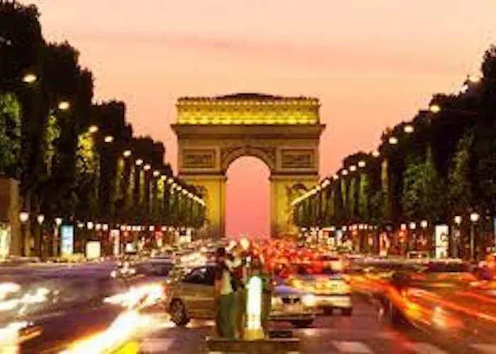 Montaigne Champs-Elysees